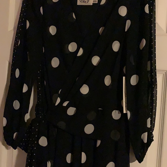 Eliza J Hi-Lo Asymmetric Hem Dress - Picture 4 of 5